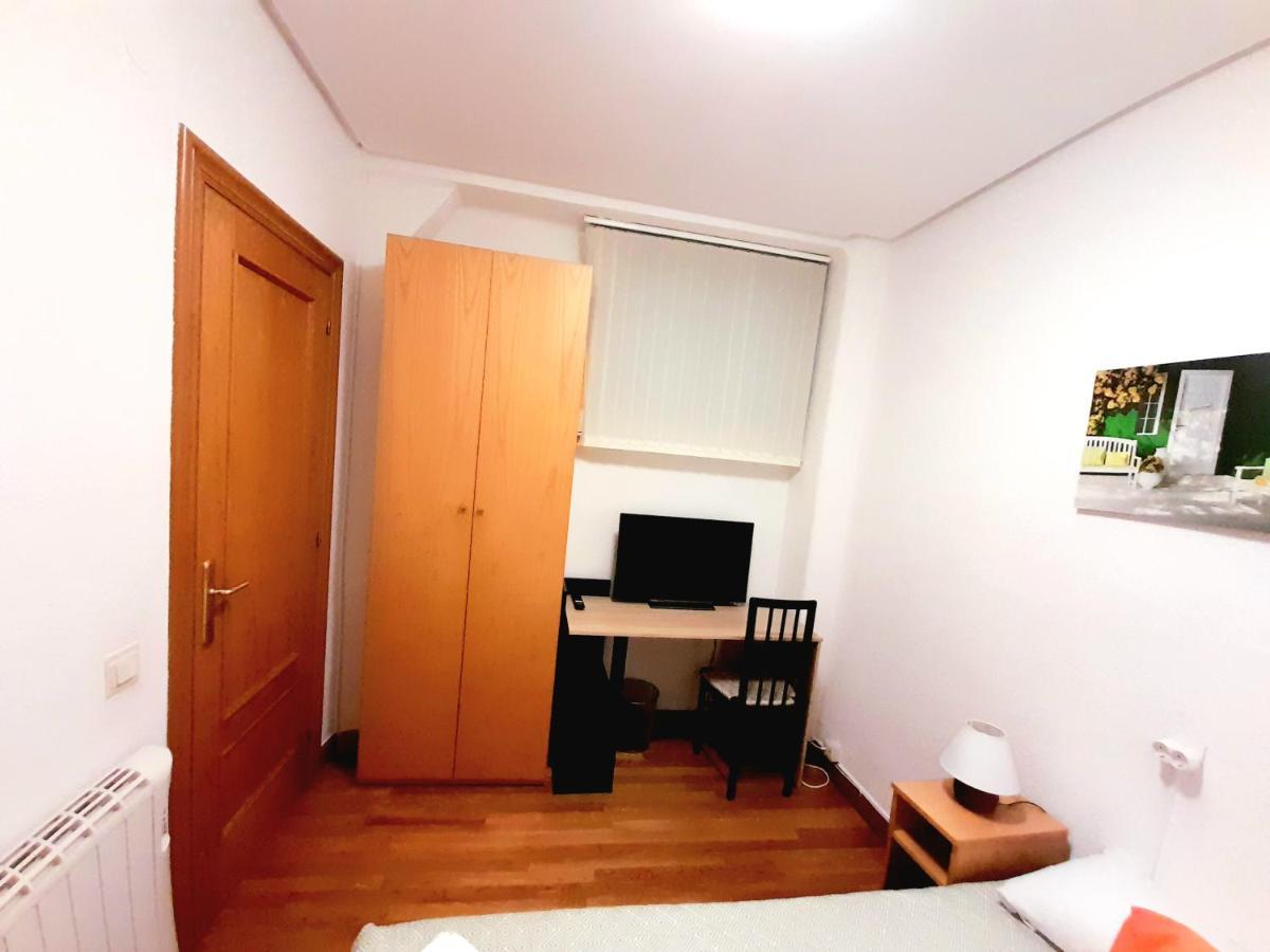 Habitacion Centrica En Pamplona Luaran gambar